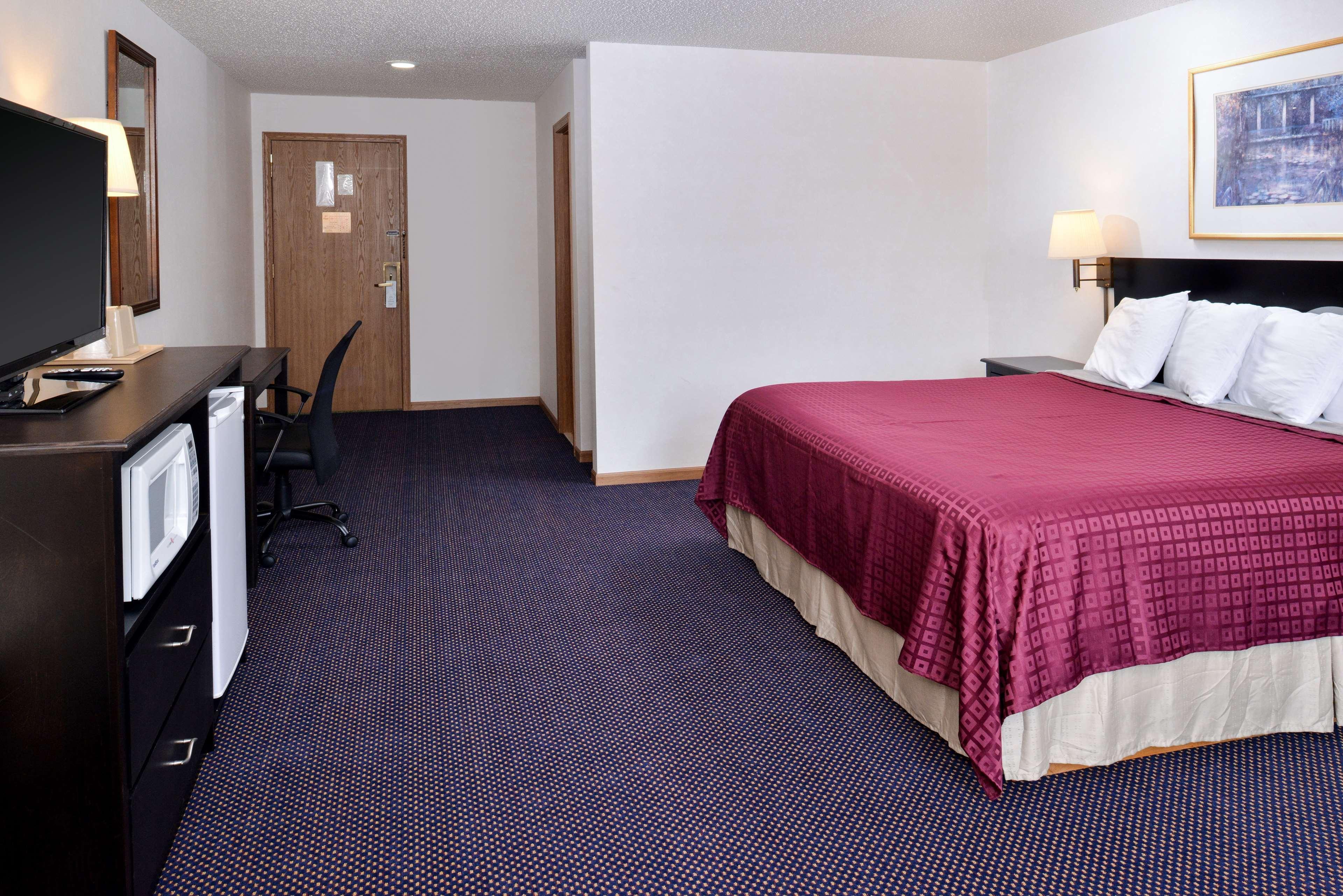 Americas Best Value Inn Knob Noster Exterior foto